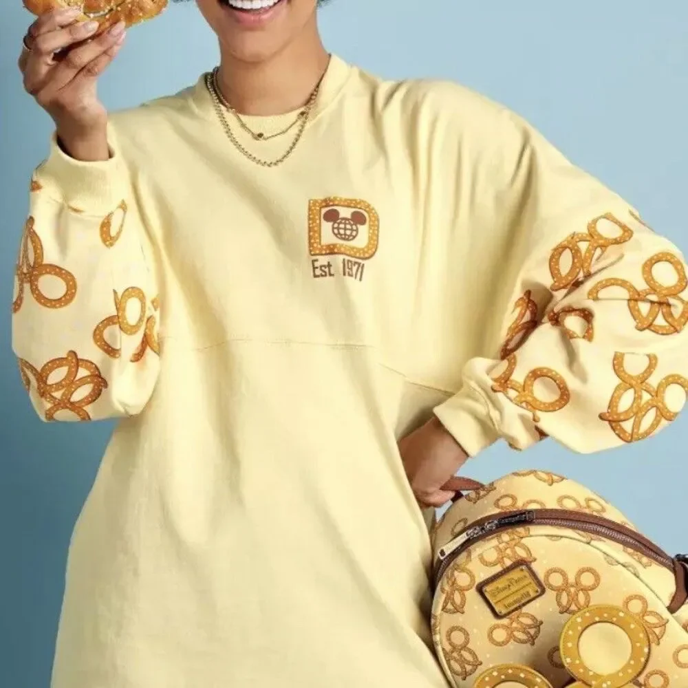 Disney Parks 2022 Scented Mickey Mouse Pretzel Adult Spirit Jersey World sz M - Picture 5 of 14